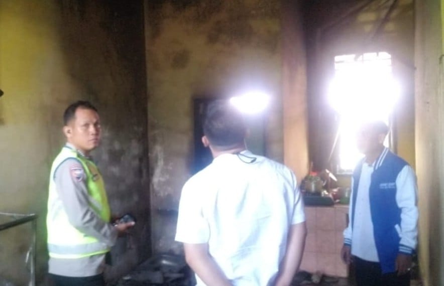Polres Musi Rawas Bertindak Cepat: Penyelidikan di TKP Kebakaran Kantor SMP Negeri Durian Remuk