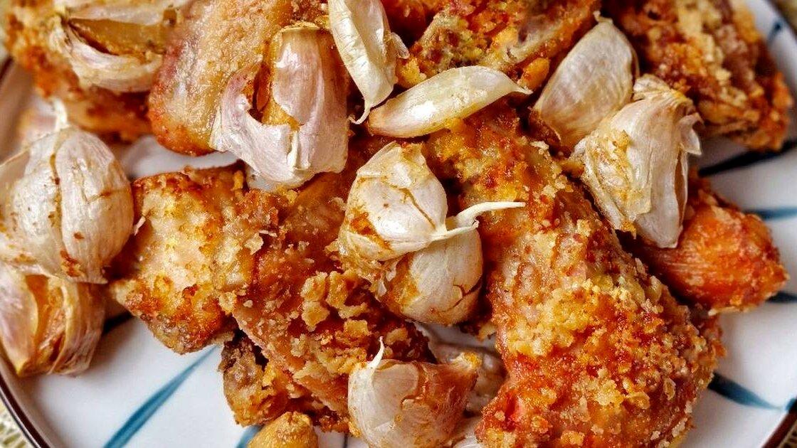 Rahasia Ayam Goreng Gurih Sampai Dalam: Ini Resep Marinasi Bawang Putih yang Praktis dan Wangi