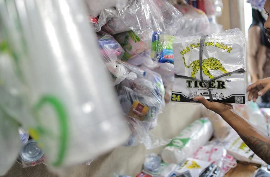 Harga Plastik Diprediksi Turun, Pemerintah Cari Sumber Impor Baru