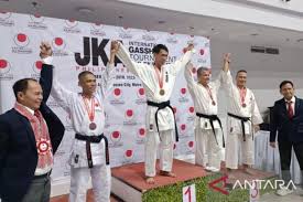 Tim Karate Indonesia Raih 7 Medali di Kejuaraan Karate Internasional JKA Filipina