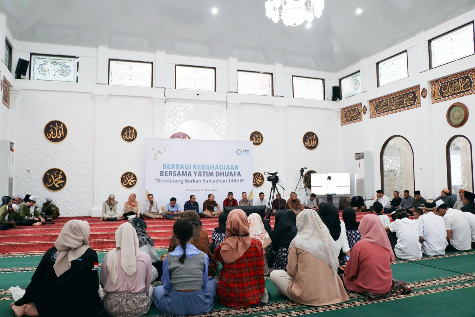 Yayasan Baitul Maal PLN UID S2JB Berbagi Kebahagiaan Bersama Yatim Dhuafa di Bulan Ramadhan