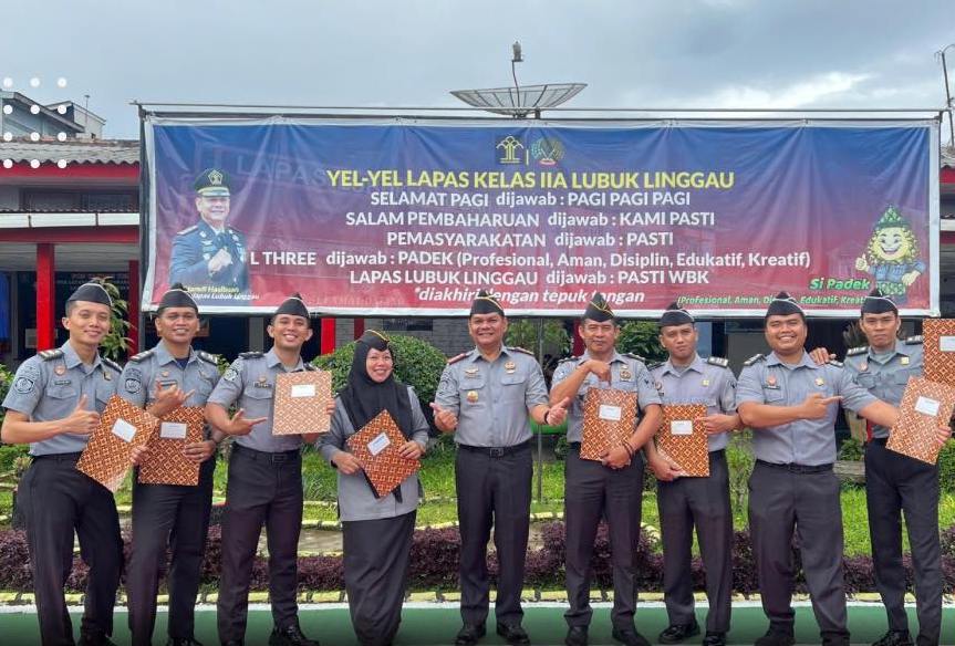 Apel Pagi Sekaligus Penyematan Kenaikan Pangkat Pegawai Lapas Lubuk Linggau