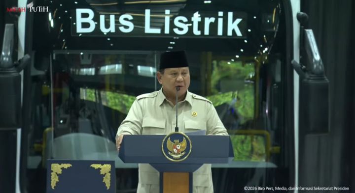 Prabowo Targetkan Indonesia Produksi Sedan Listrik Massal pada 2028