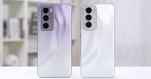 Kesan Pertama Genggam Oppo Reno 12 Pro: Lebih Berat tapi Enak Dipegang