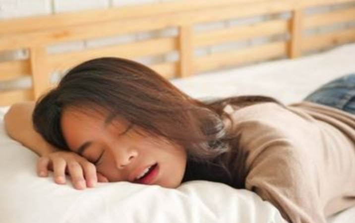 Ternyata Ini 5 Penyebab Tidur Ngiler, Yuk Cek Disni!