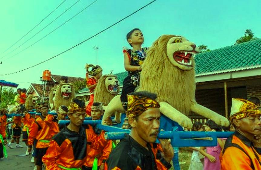 Mengenal Tradisi Sisingan Subang: Sejarah, Bahan dan Artinya