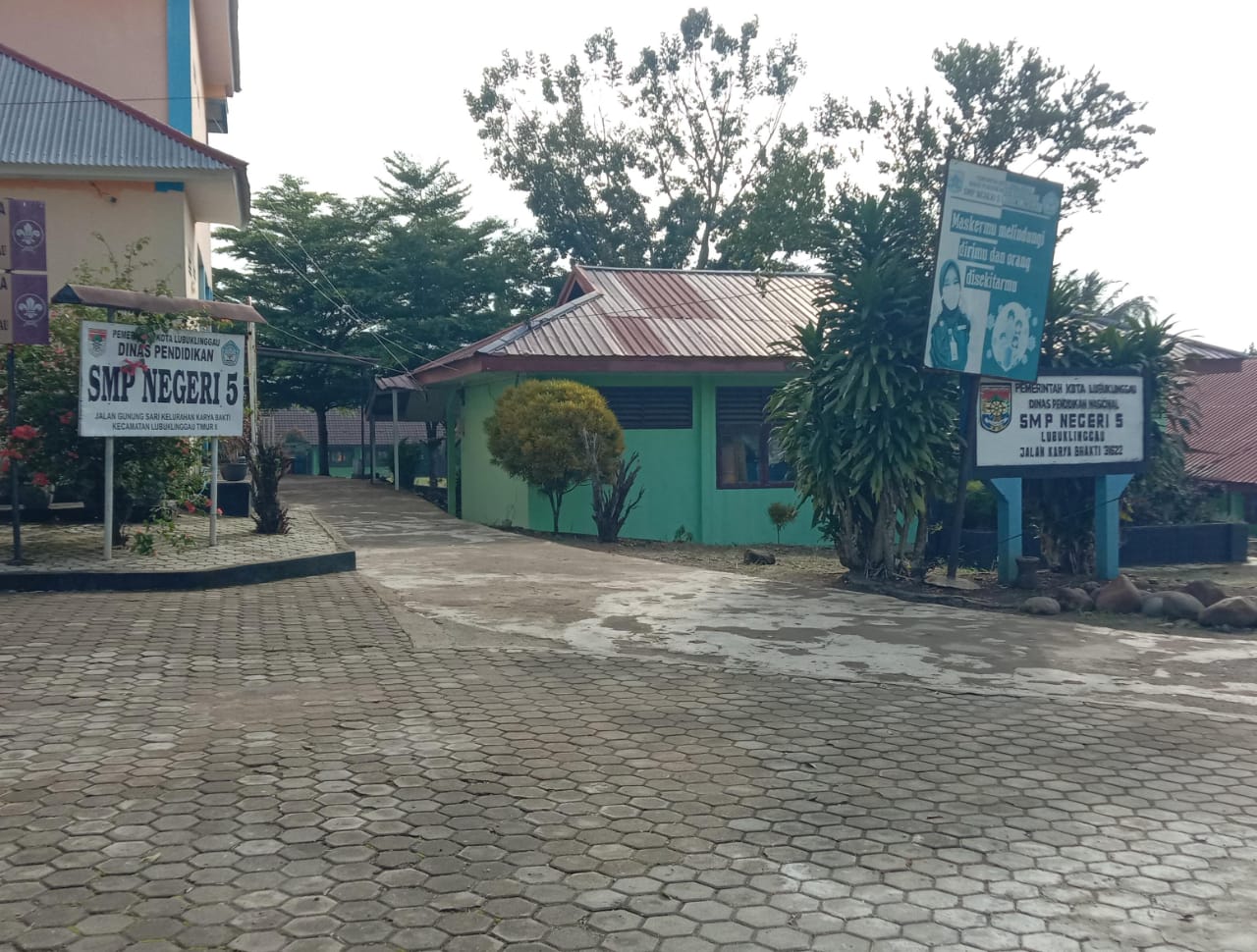  SMP Negeri 5 Lubuklinggau Rutin Laksanakan Senam Sehat Anak Indonesia Hebat di Lapangan Sekolah