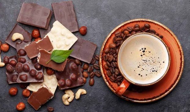 Dokter Ungkap 5 Makanan yang Bisa Memperparah Nyeri Haid, Cokelat Susu hingga Kopi