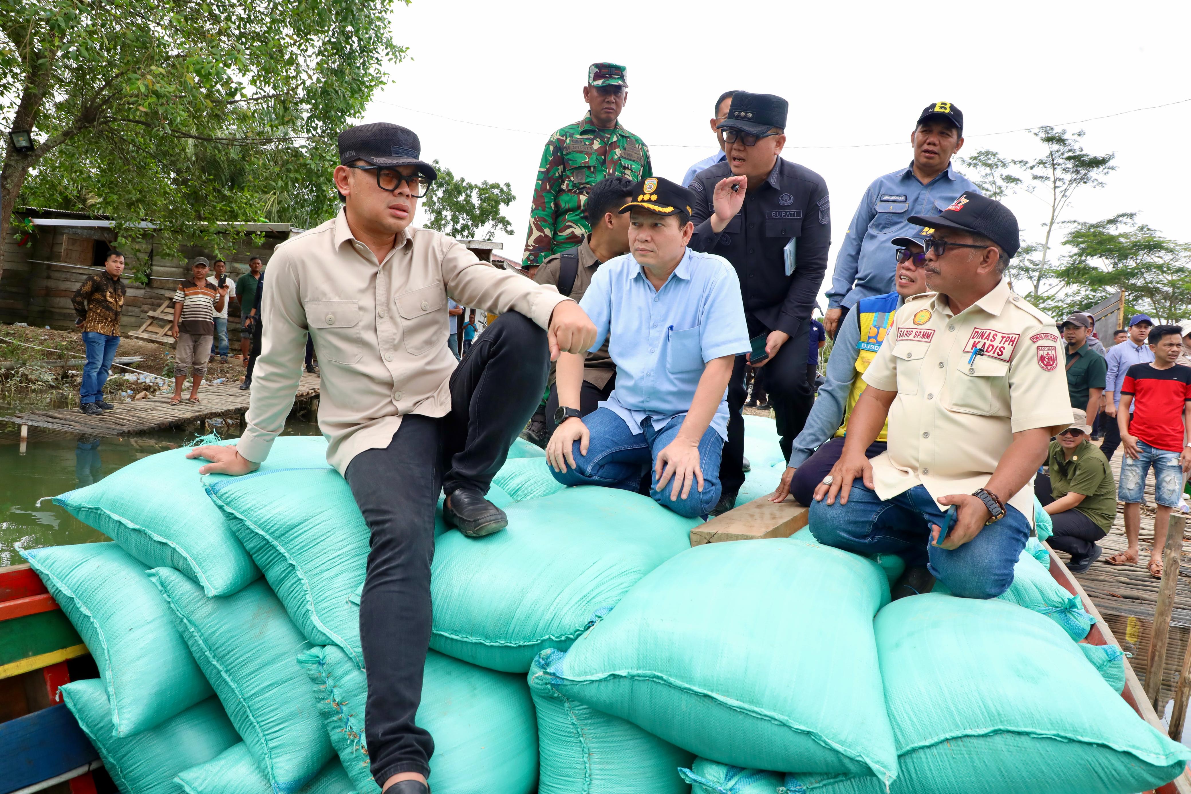 Tinjau Irigasi di Banyuasin, Wamendagri Bima Arya Tegaskan Pentingnya Perbaikan Irigasi Tingkatkan Hasil Panen