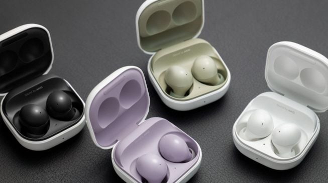 Galaxy Buds 3 dan Buds 3 Pro Resmi Diluncurkan: TWS Pertama Samsung dengan Desain Batang