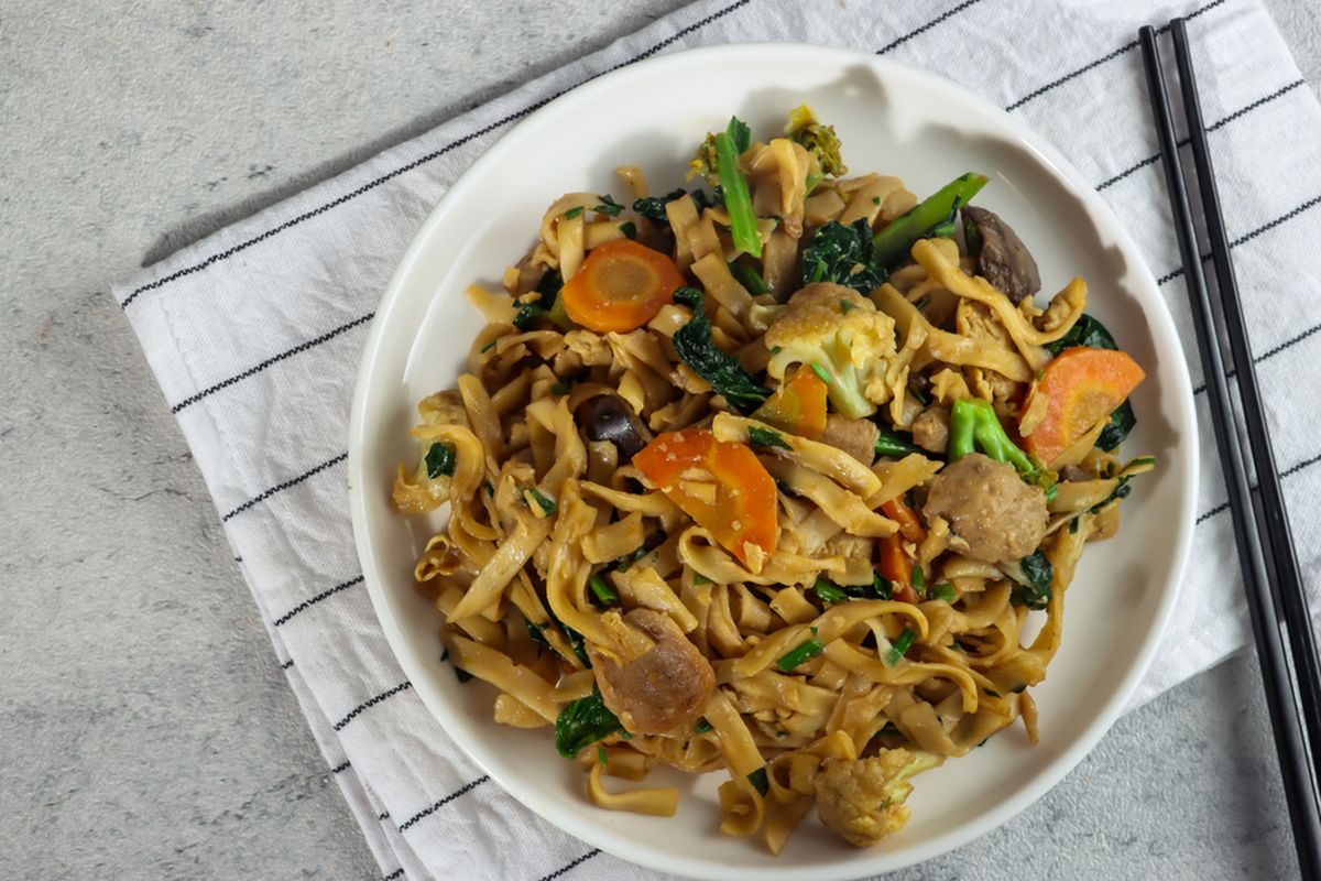 3 Resep Kwetiau Kenyal Nikmat: Dari Kwetiau Goreng, Kwetiau ala Restoran, Sampai Seblak Kwetaiau Pedas