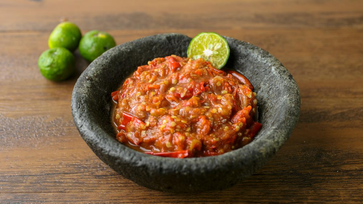 3 Resep Sambal Khas Nusantara yang Pedasnya Nagih