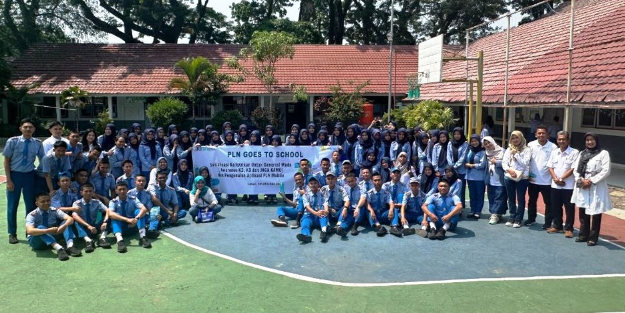 PLN Goes to School Kenalkan Layanan PLN Super Canggih kepada SMAN 1 Lahat, Peringati Hari Sumpah Pemuda