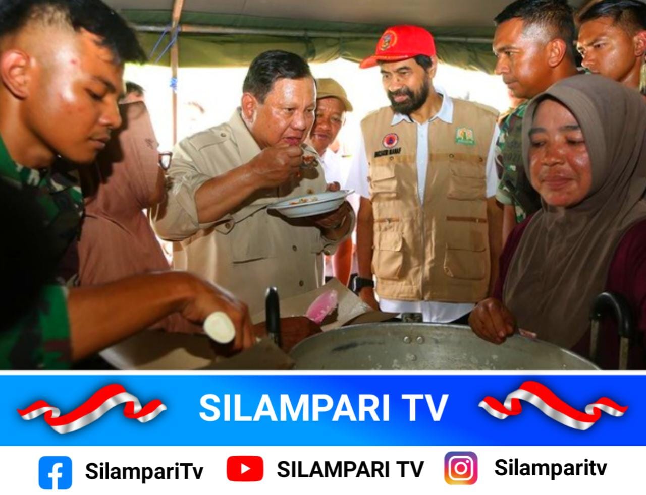 Prabowo Cicipi Masakan Pengungsi Saat Tinjau Dapur Umum di Aceh:  Ada Sendok, Saya Mau Coba
