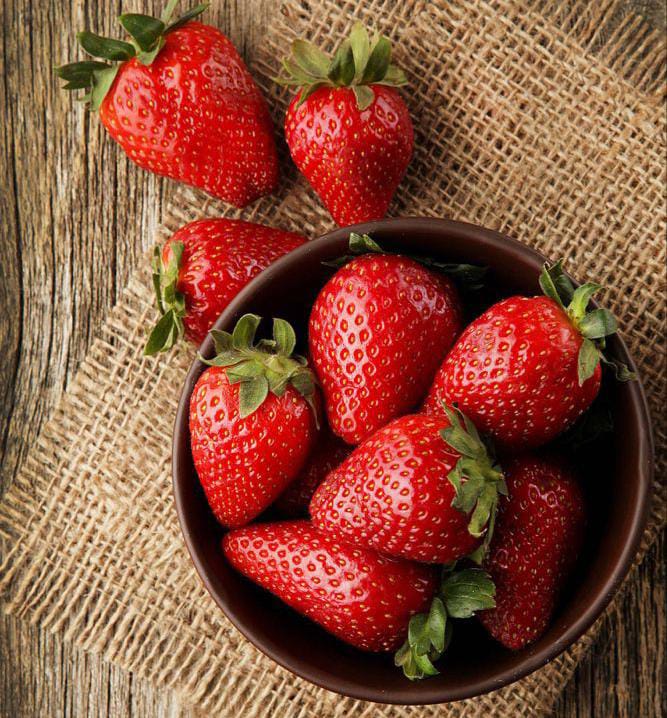 Konsumsi Strawberry Secara Rutin Efektif Cegah Demensia