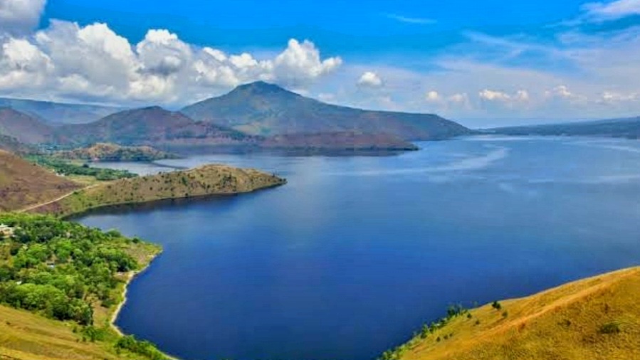 5 Danau Terbesar di Indonesia, Apakah Danau Toba Termasuk?
