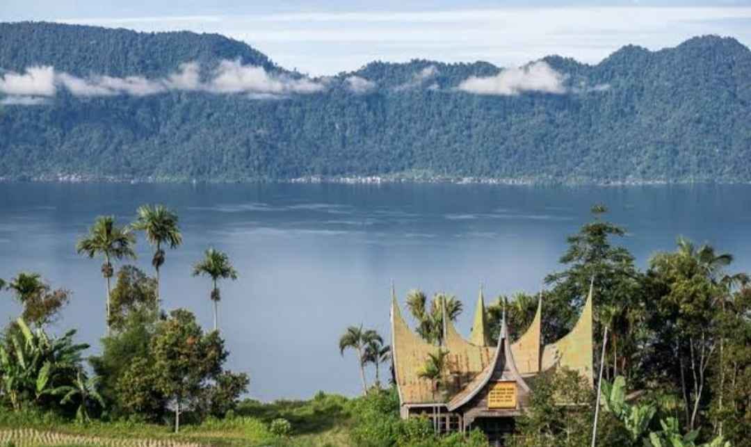 Daftar 6 Danau Ter Populer di Sumatera