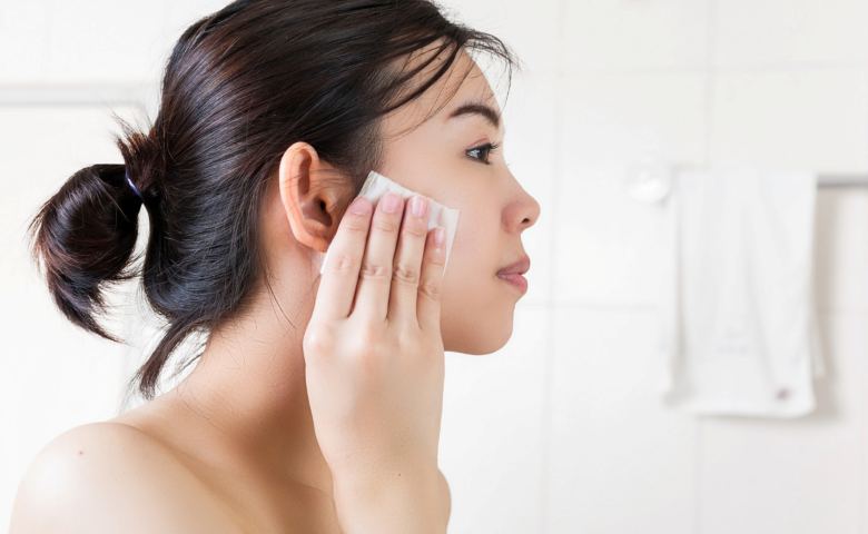 Masih Bingung Bagaimana Urutan Memakai Skincare? Begini yang Benar!