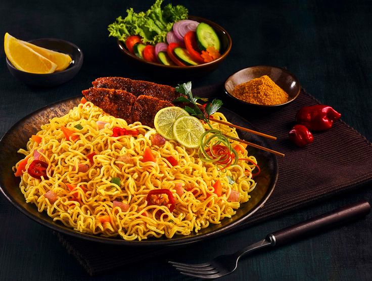 Bikin Sakit, Jangan Coba-coba Makan Mi Instan dengan 3 Makanan Ini!