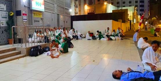 VIDEO: Puncak Haji Ricuh, Jemaah Haji Indonesia Terlantar Tak Terangkut ke Arafah