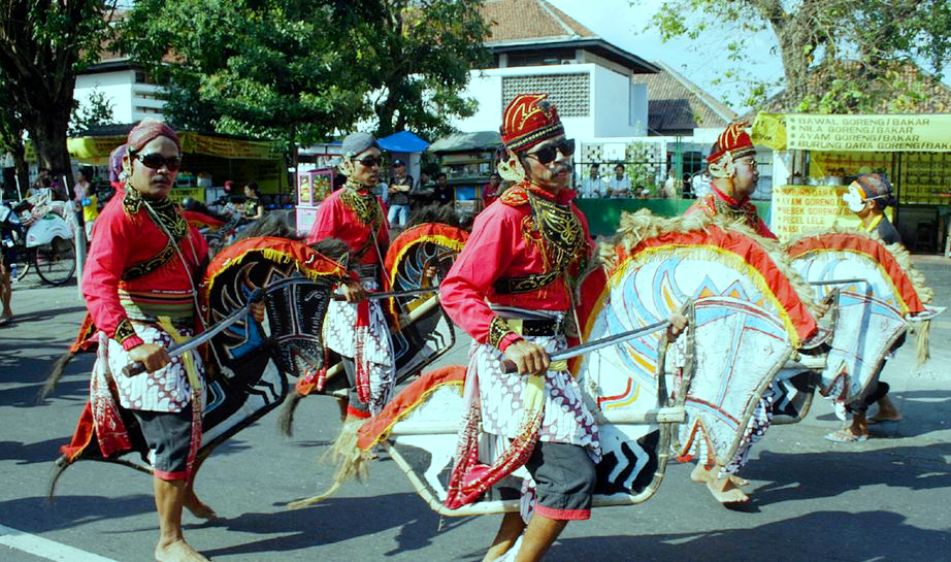 Mengenal Jaran Kepang, Warisan Budaya Jawa yang Harus Dilestarikan
