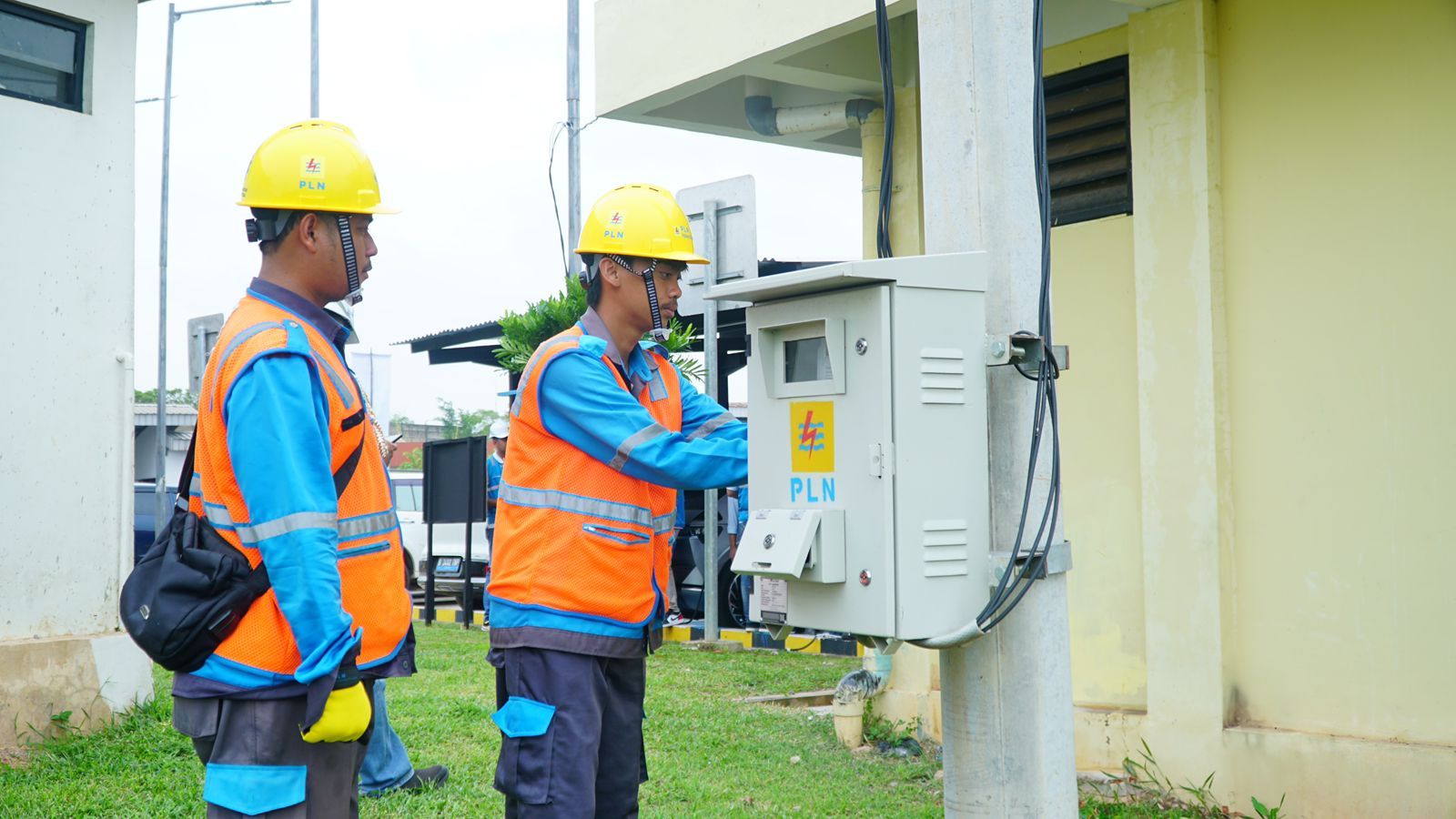 PLN UID S2JB Pastikan Perjalanan Kendaraan Listrik Aman Selama Libur Natal dan Tahun Baru