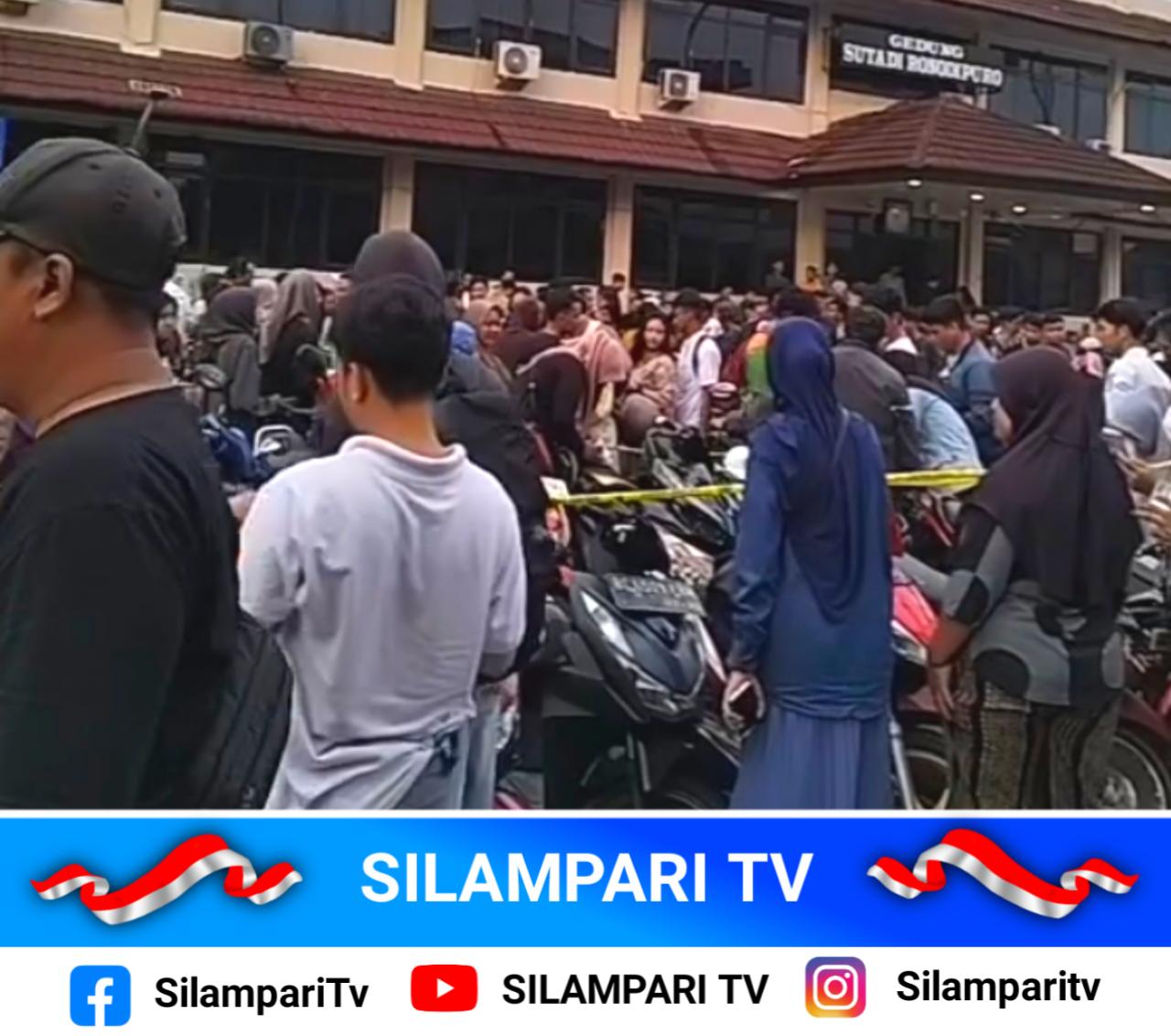 Kapolda Sumsel Serahkan Ratusan Kendaraan Hasil Kejahatan Kepada Warga