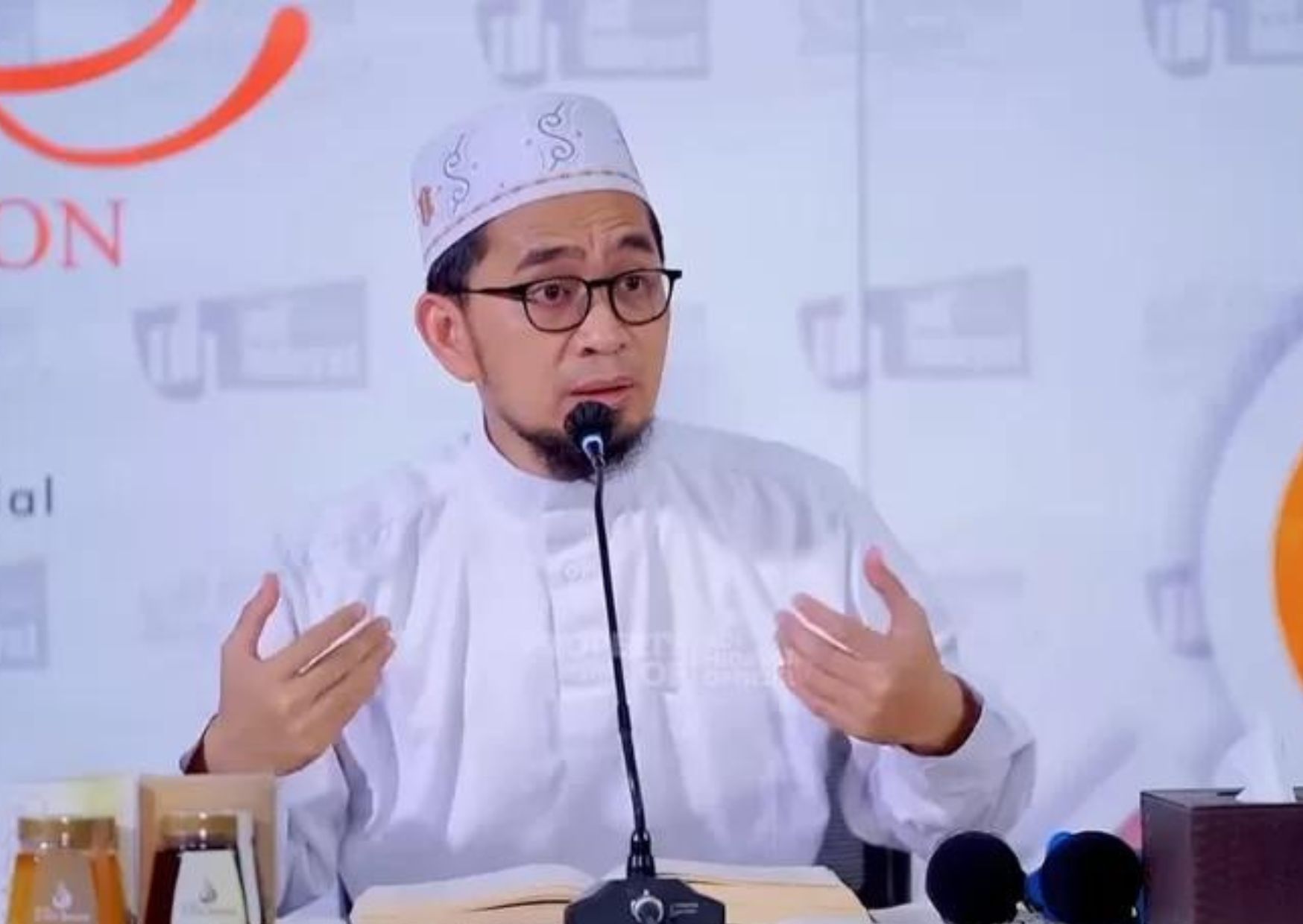 Hukum Berkurban dengan Uang Hasil Pinjaman Menurut Ustaz Adi Hidayat
