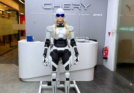 Chery Bawa Robot Humanoid AI ke Indonesia, Bisa Jadi Sales hingga Asisten Medis