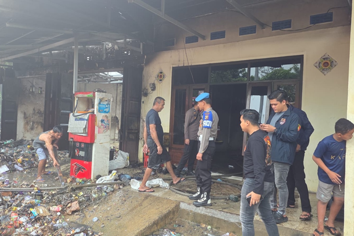 Toko Sembako di KBM Muratara Terbakar, Warga Sempat Panik