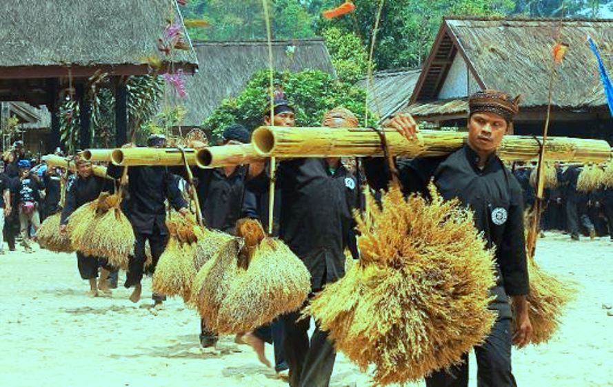 Mengenal Eksplorasi Budaya: Sejarah, Kesenian, Kuliner dan Tradisi Adat Sunda