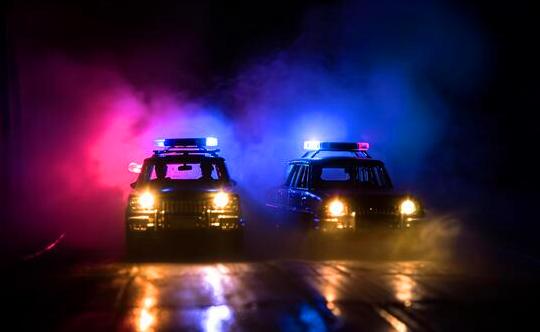 Warga Geram Dengan Tot Tot Wuk Wuk, Polri Bekukan Sirene Pengawalan.