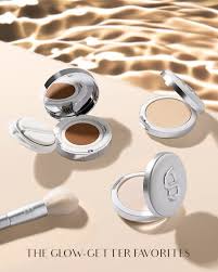 Makeup Baru dari Brand Lokal yang Wajib Dicoba: Buttonscarves Skin Guard Compact Powder Foundation