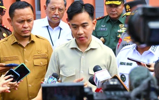 Dorong Santri Adaptif, Gibran Tekankan Pentingnya Belajar AI dan Coding