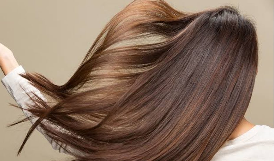 Ingin Rambut Lurus? Berikut 8 Tips Meluruskan Rambut dengan Mudah