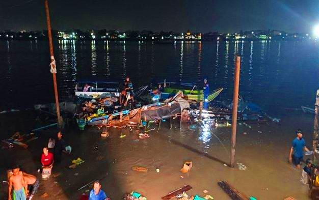 Ledakan Dahsyat di Sungai Musi, 7 ABK Jukung Ms Doa Ibu Selamat Meski Luka-Luka.