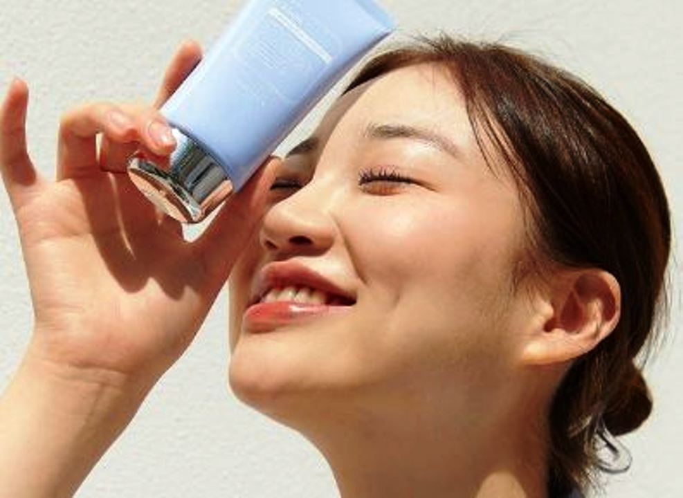 4 Sunscreen Brand Korea yang Bantu Samarkan Flek Hitam dan Double Lindungi dari Sinar UV