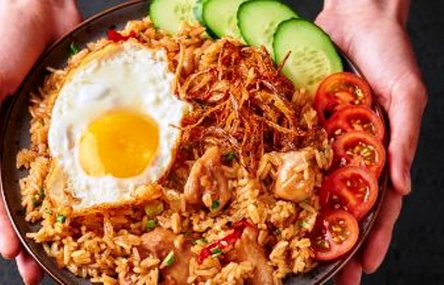 Resep Nasi Goreng Sambel Terasi, Menu Sedap untuk Makan Malam