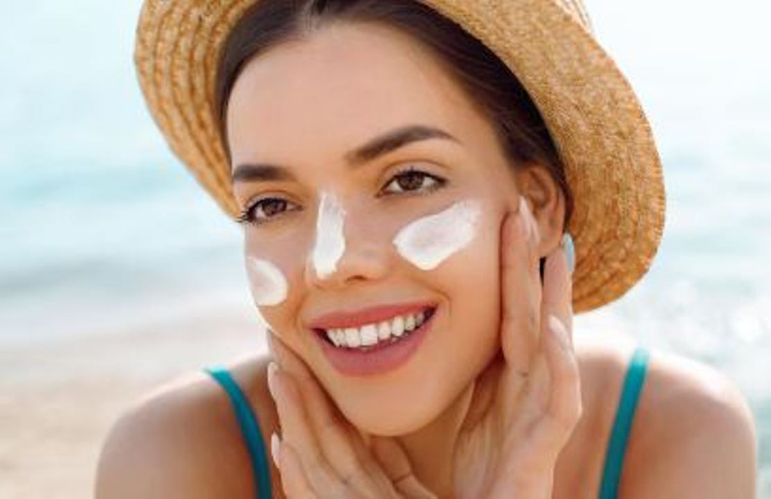 7 Rekomendasi Sunscreen Terbaik untuk Kulit Sensitif, Bebas Beruntusan dan Jerawat