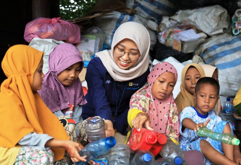 Sebanyak 20.848 Penerima Manfaat Semester I Sukses Oleh Program TJSL PLN Peduli Dukung Pengembangan Pendidikan