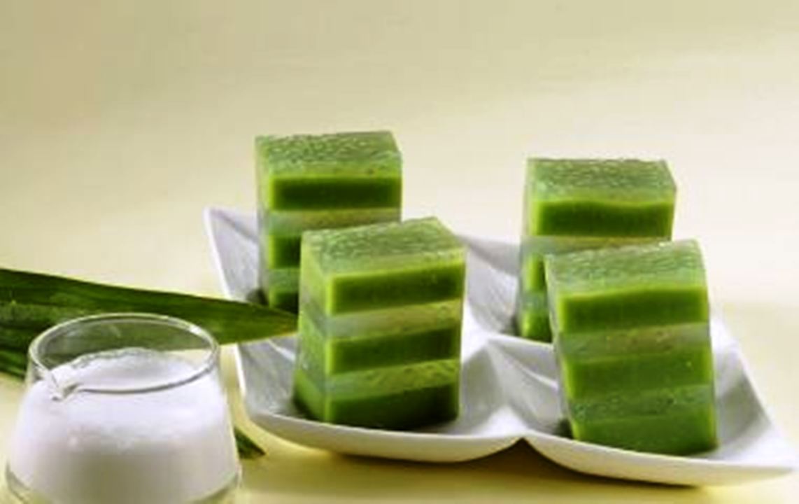 Resep Puding Pandan Santan: Manisnya Pas, Creamy, dan Mudah Dibuat