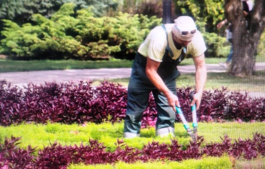 Heboh, Mantan Tukang Kebun Hermes Akan Dapat Warisan Rp178 Triliun