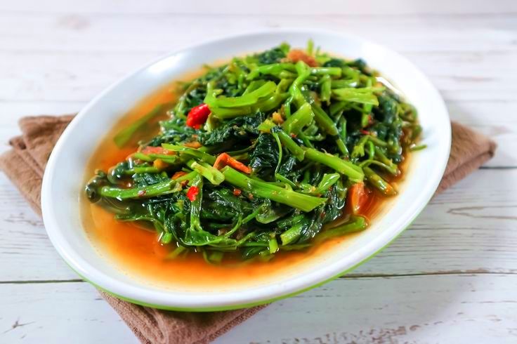 7 Resep Tumis Kangkung Enak, Praktis dan Cocok Jadi Menu Sarapan.