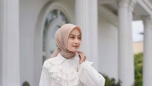 5 Warna Hijab yang Mudah Dipadupadankan