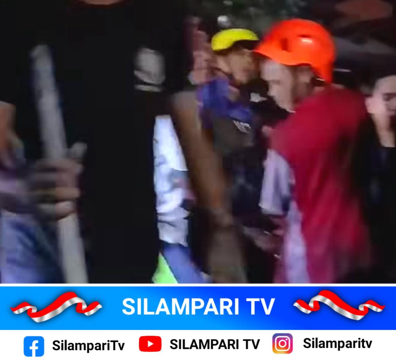 Dramatis! Petugas Damkar Terjatuh Saat Jinakkan Api yang Hanguskan 11 Rumah di Lubuklinggau