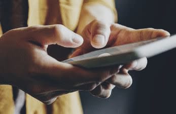 9 Ciri HP Sudah Tak Layak Pakai (Plus Penjelasan Lengkap)