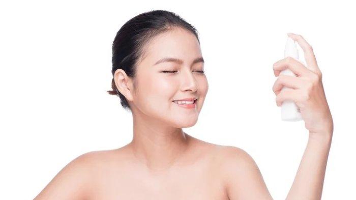 3 Rekomendasi Sunscreen Spray Terbaik yang Ringan untuk Melindungi Kulit