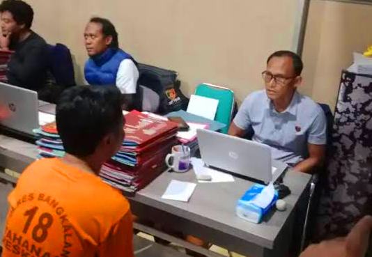 Kecewa Tak Dipinjami Uang, Pria di Bangkalan Gadaikan Motor Temannya Sendiri.