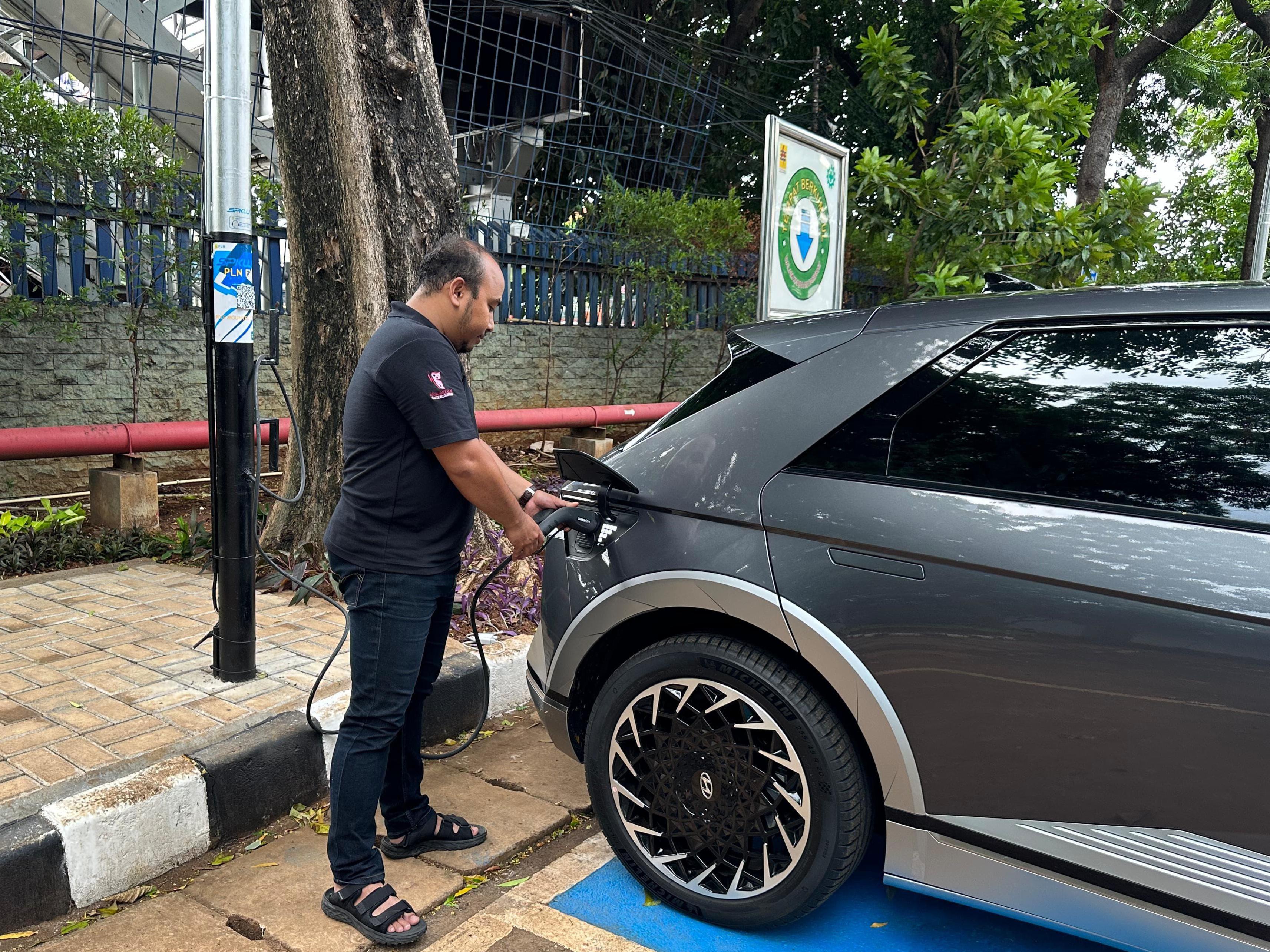 PLN Beberkan Layanan Infrastruktur Charging Station Terintegrasi Dalam Aplikasi PLN Mobile di GIIAS 2024