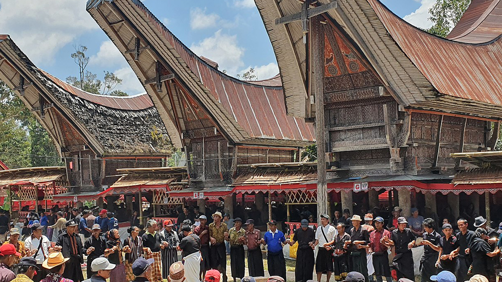 5 Keajaiban Budaya Tanah Toraja: Menggali Kearifan Lokal di Jantung Sulawesi Selatan